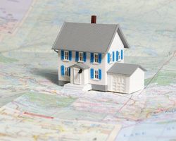 Инструкция: как омичам оформить хозяйственную постройку в СНТ